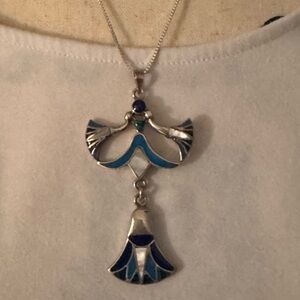 Elegant Silver and Blue Pendant Necklace